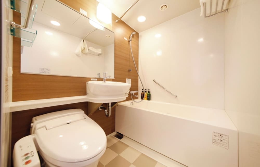 Richmond Hotel Asakusa 60/62