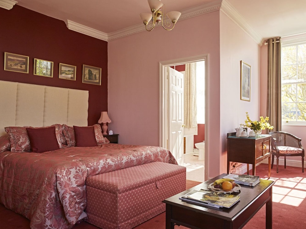 Corse Lawn House Hotel 27/49