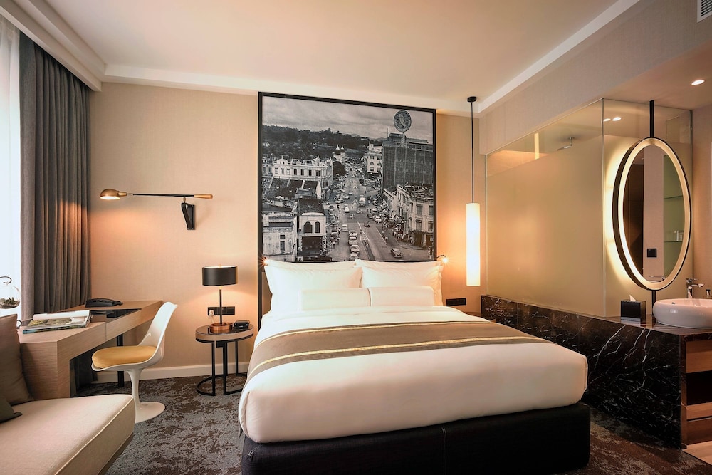 Hotel Stripes Kuala Lumpur Autograph Collection 6/33
