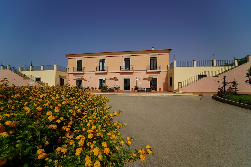 Sikania Eco Resort 48/50
