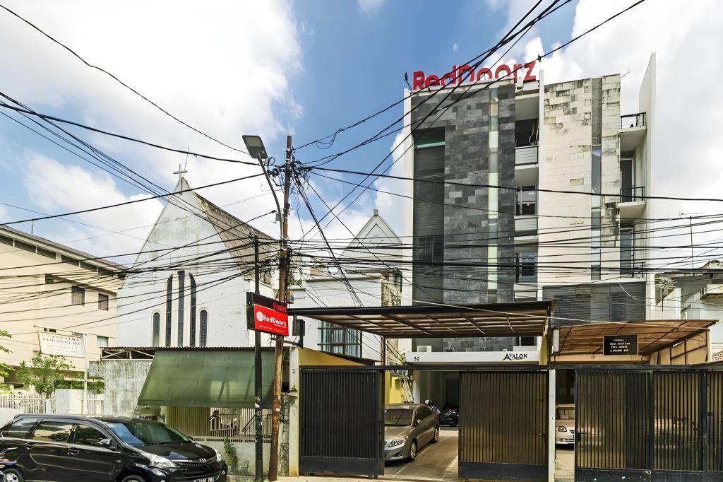 Reddoorz Plus Pasar Baru 34/43