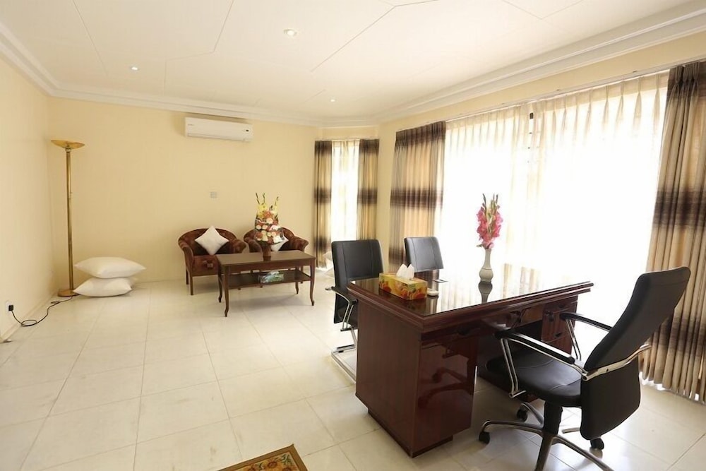 Eastern House 23/29