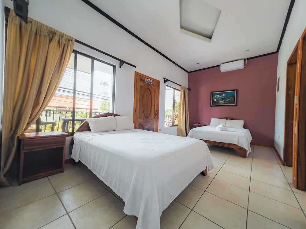 Arenal Hostel Resort 18/50