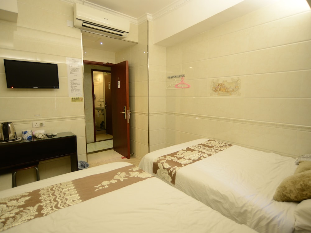 Kong Hing Guest House 23/67