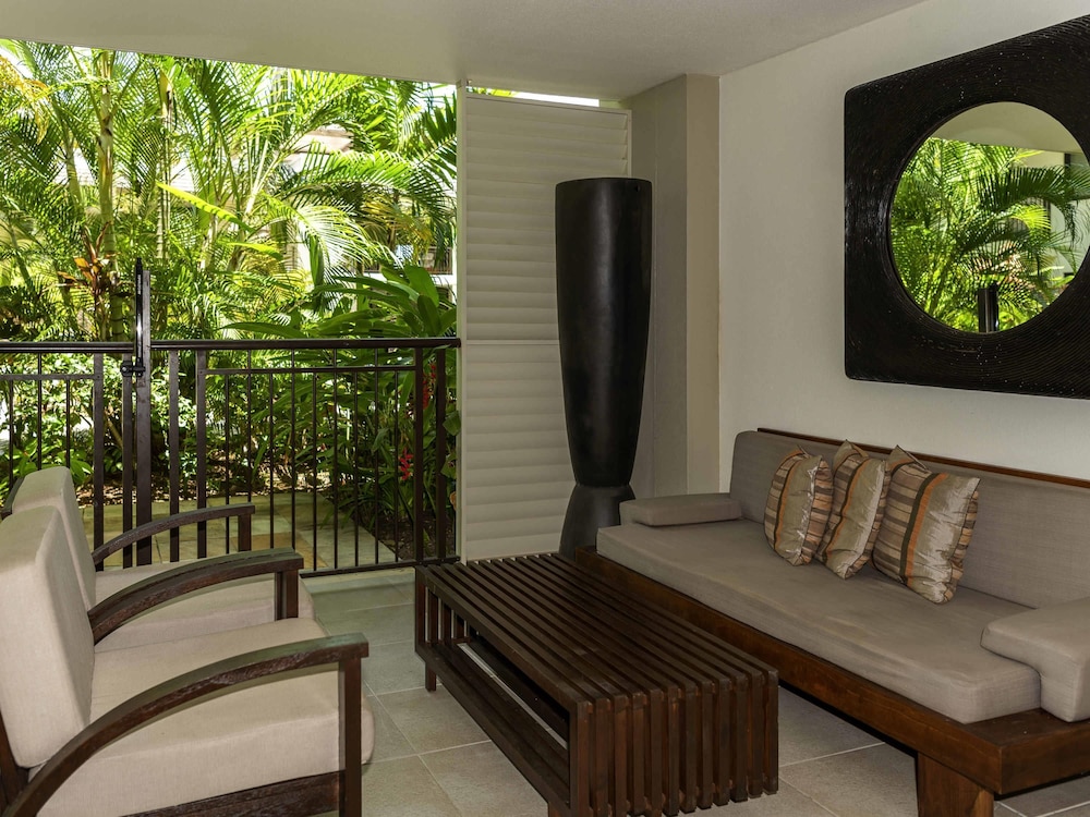Pullman Port Douglas Sea Temple Resort and Spa 54/76