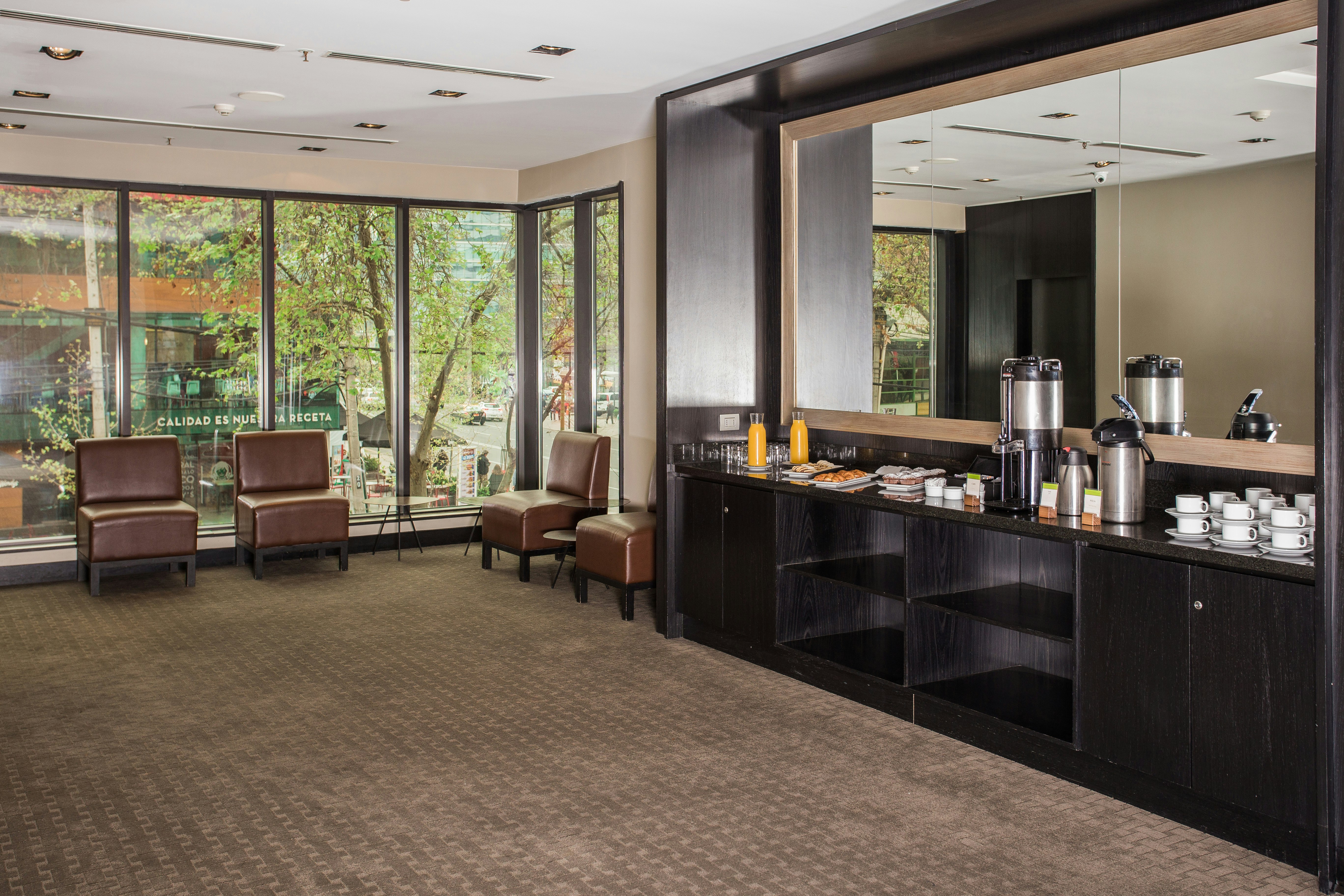 DoubleTree by Hilton Hotel Santiago Vitacura 50/65