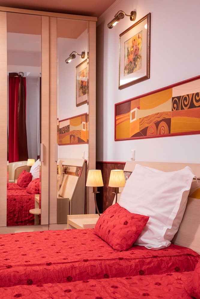 Grand Hotel 47/57