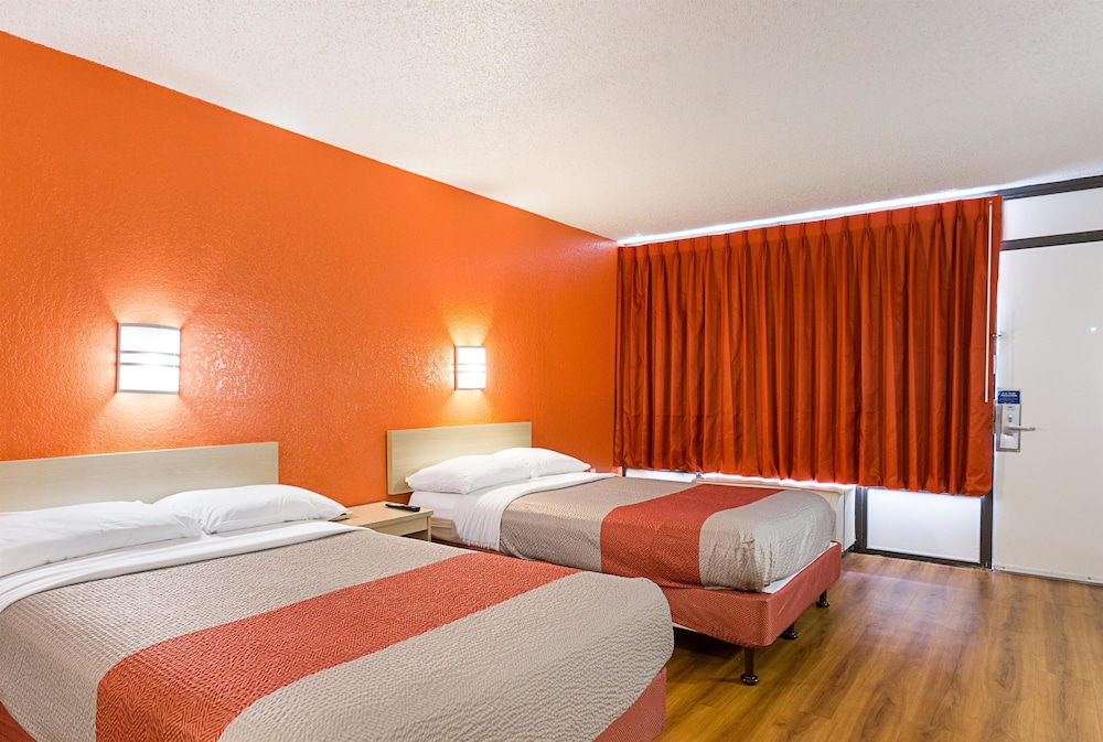 Motel6 Baton Rouge La Southeast 12/49