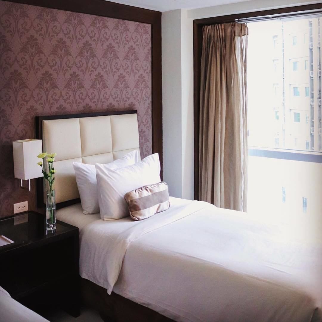 2 Bedrooms, Suite, Single, 1 King and 2 Double Beds، Quest Serviced Residences 4/6