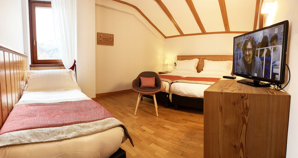 Croux 23/63