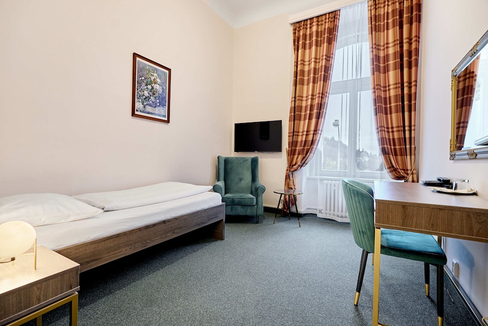Hotel Maxim 15/39