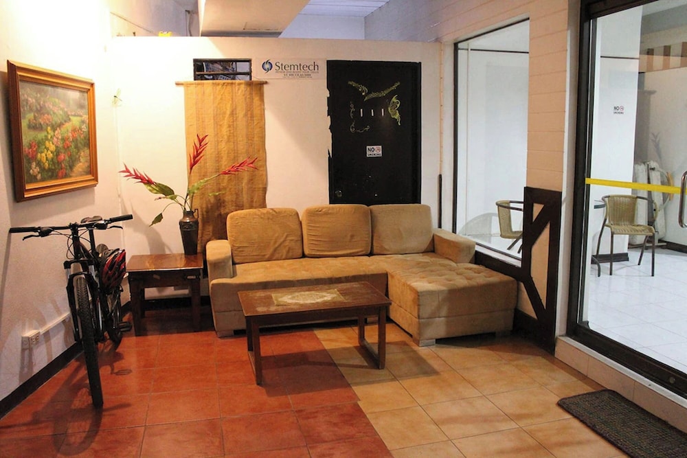 St. Nicolas Inn CDO City Center 38/55