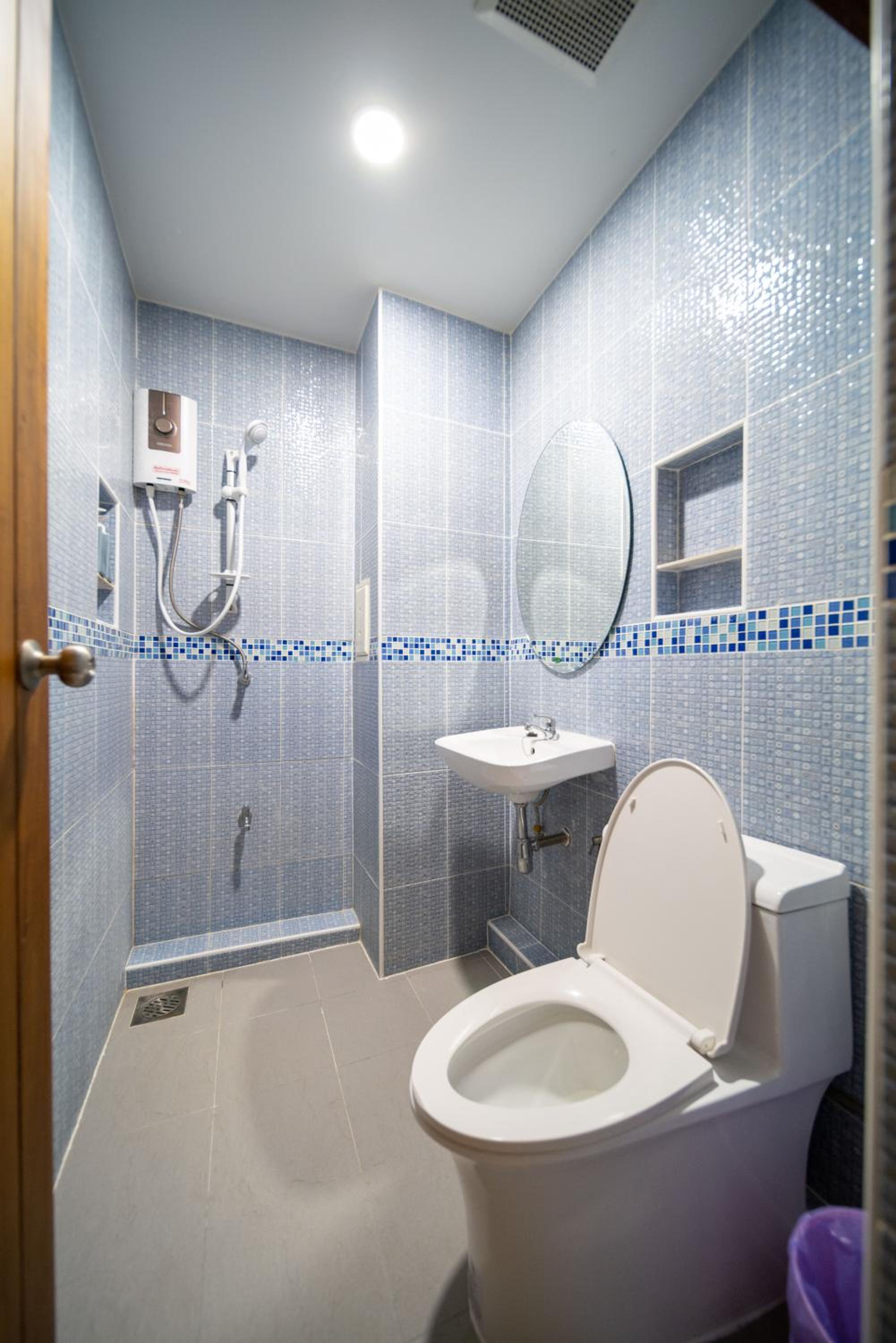 Nonnee Lampang Hotel 38/40