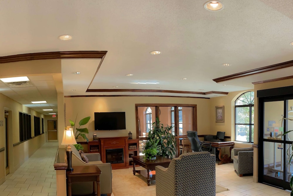 Baymont by Wyndham Asheville/Biltmore Village 24/27