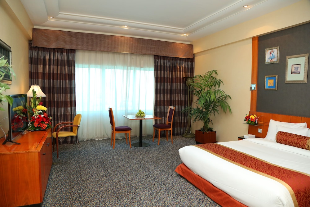 Gulf Court Hotel 11/50