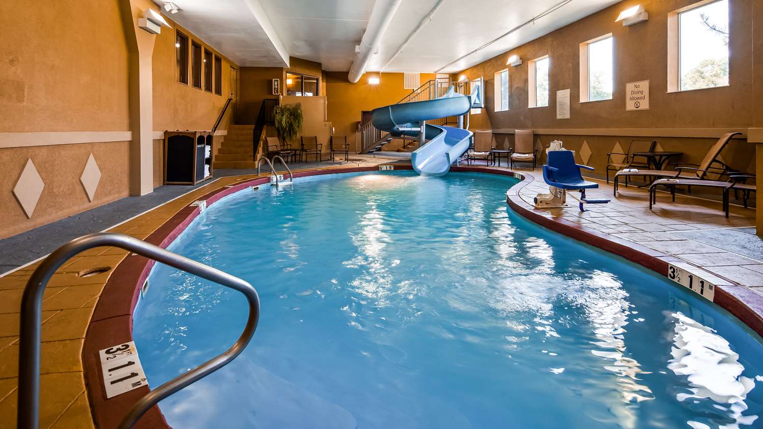 Best Western Plus Midwest Inn and Suites 8/8