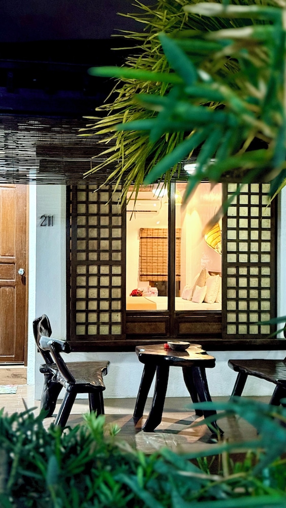 Maritoni Bali Suites and Villas by ZUZU in Bauang