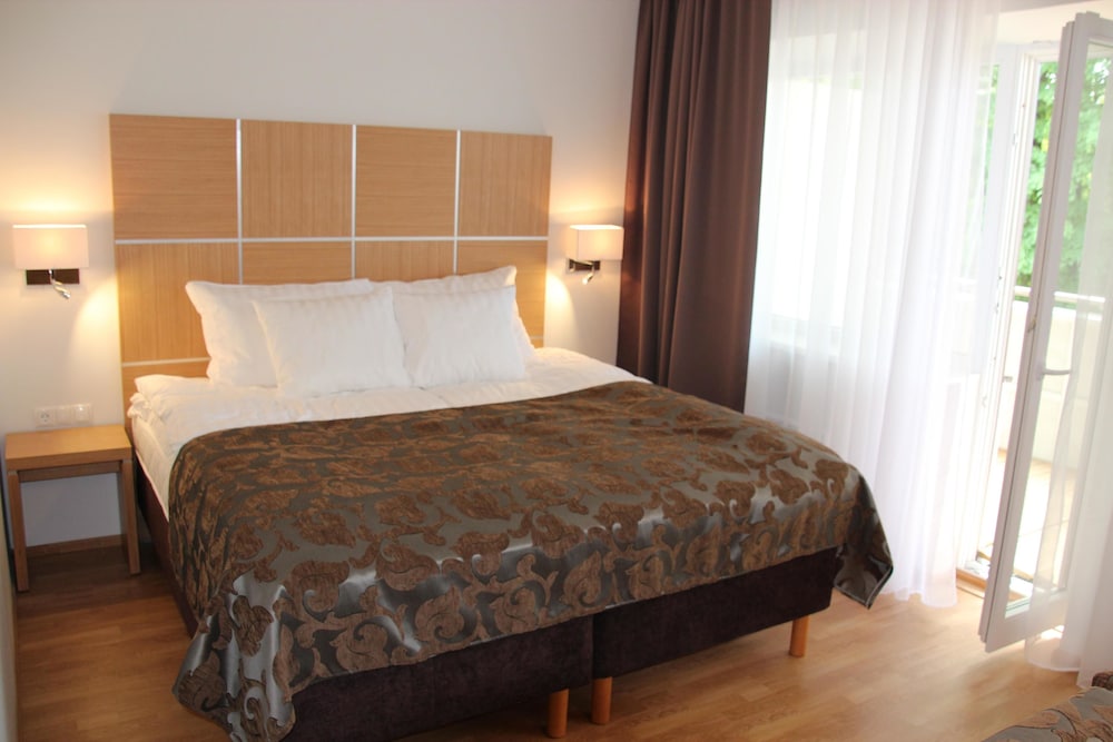 Hotel Parnu 20/55