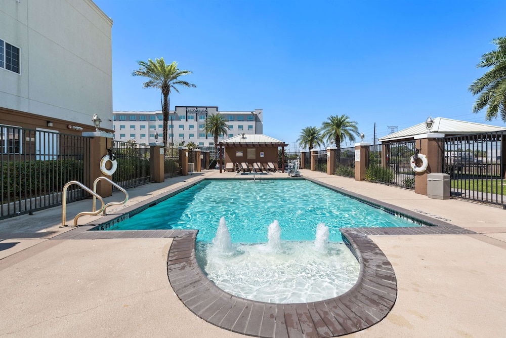 Extended Stay America Suites - San Antonio - North 3/56