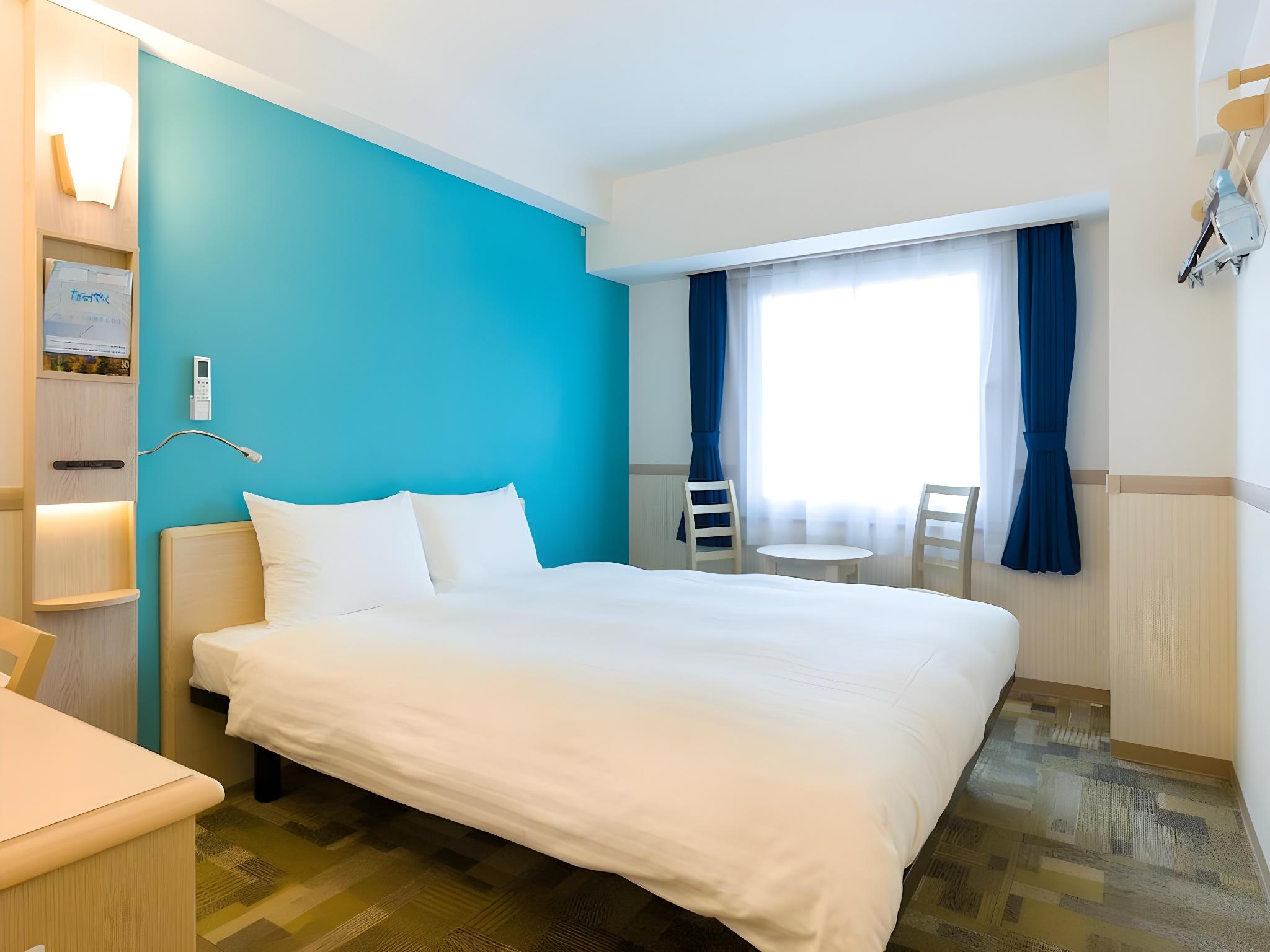 Room, Double Bed, Electronic Cigarette Only, Smoking