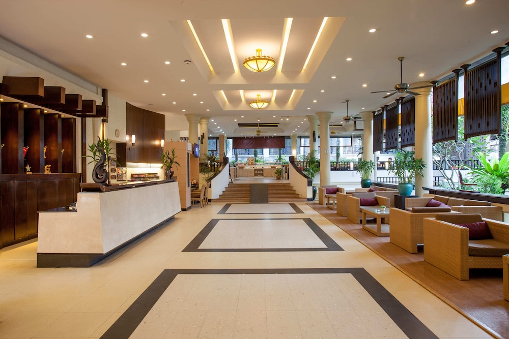 Deevana Patong Resort and Spa 11/68