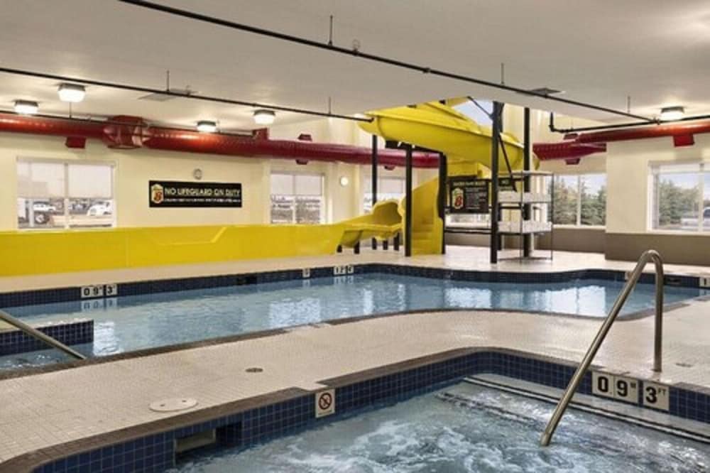 Home Inn and Suites Lloydminster 23/50