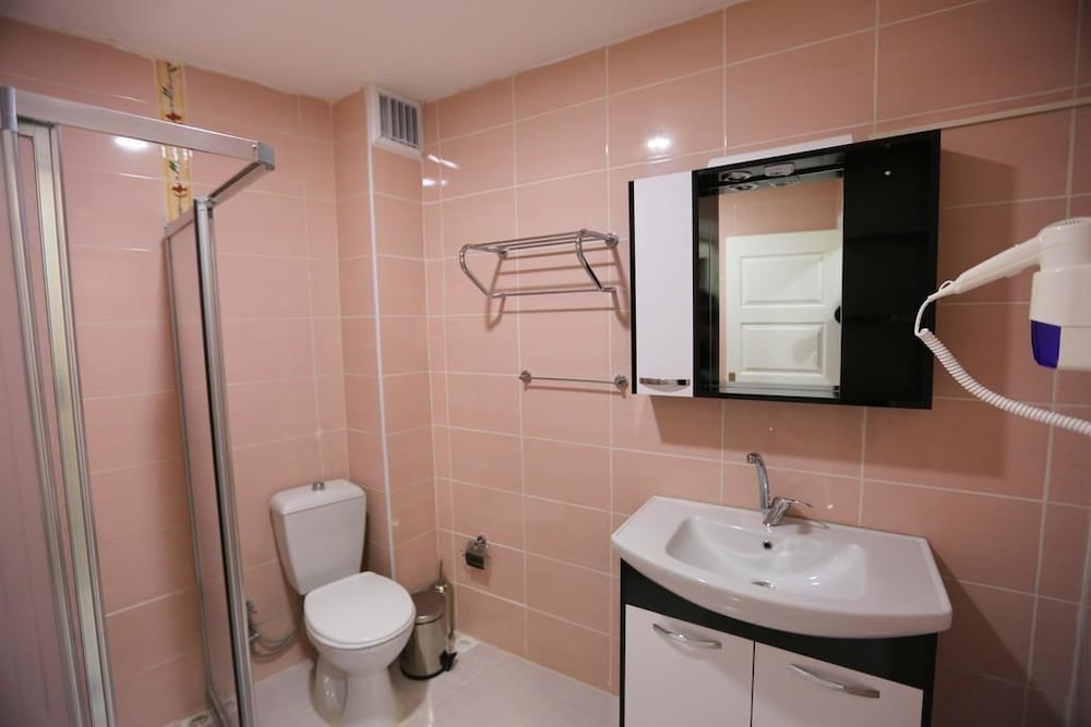 ISTANBUL FAMILY APARTMENTS 6/40