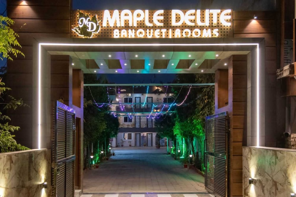 Hotel Maple Delite 5/18