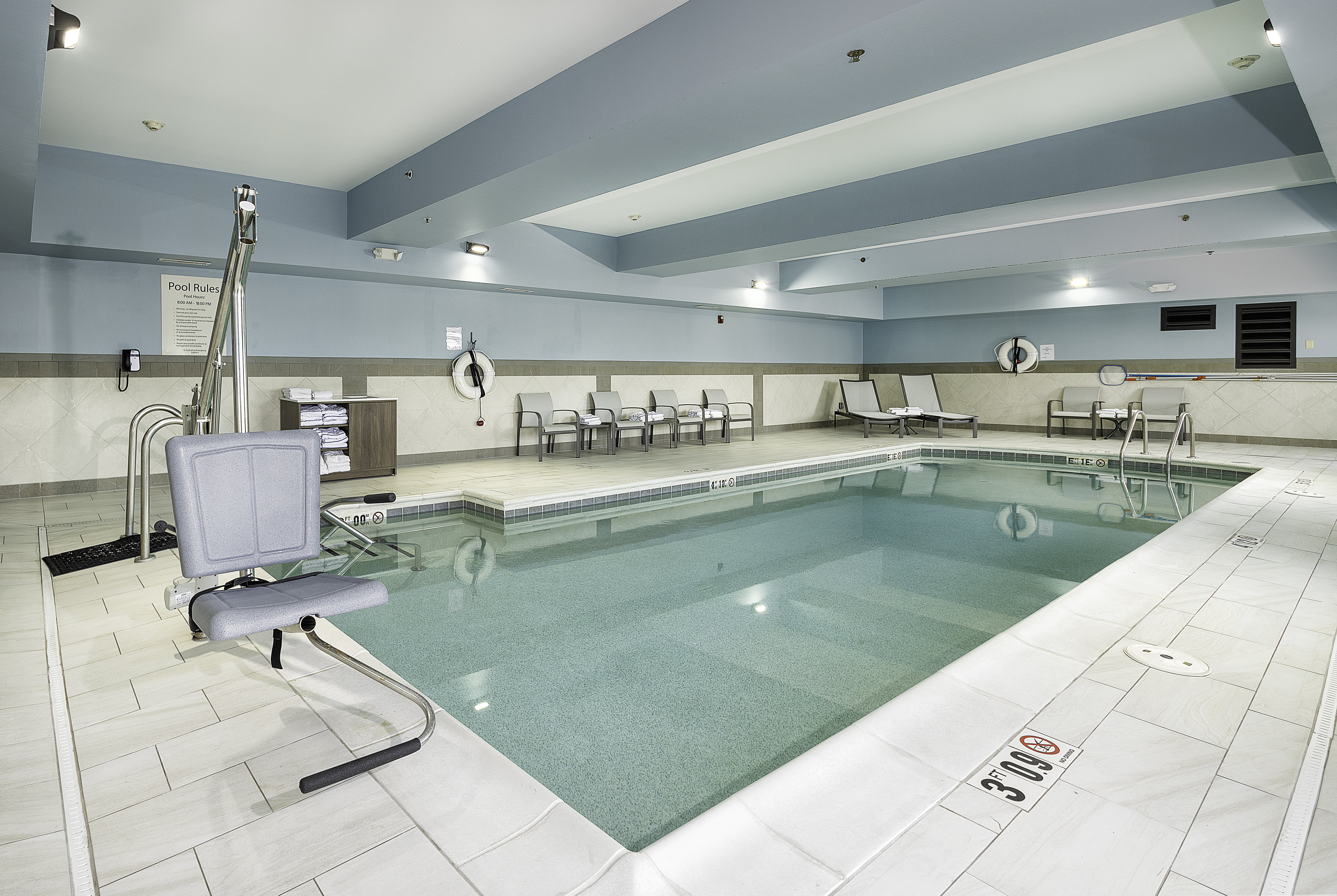 Holiday Inn Express Hotel And Suites Festus South St Louis 35/63