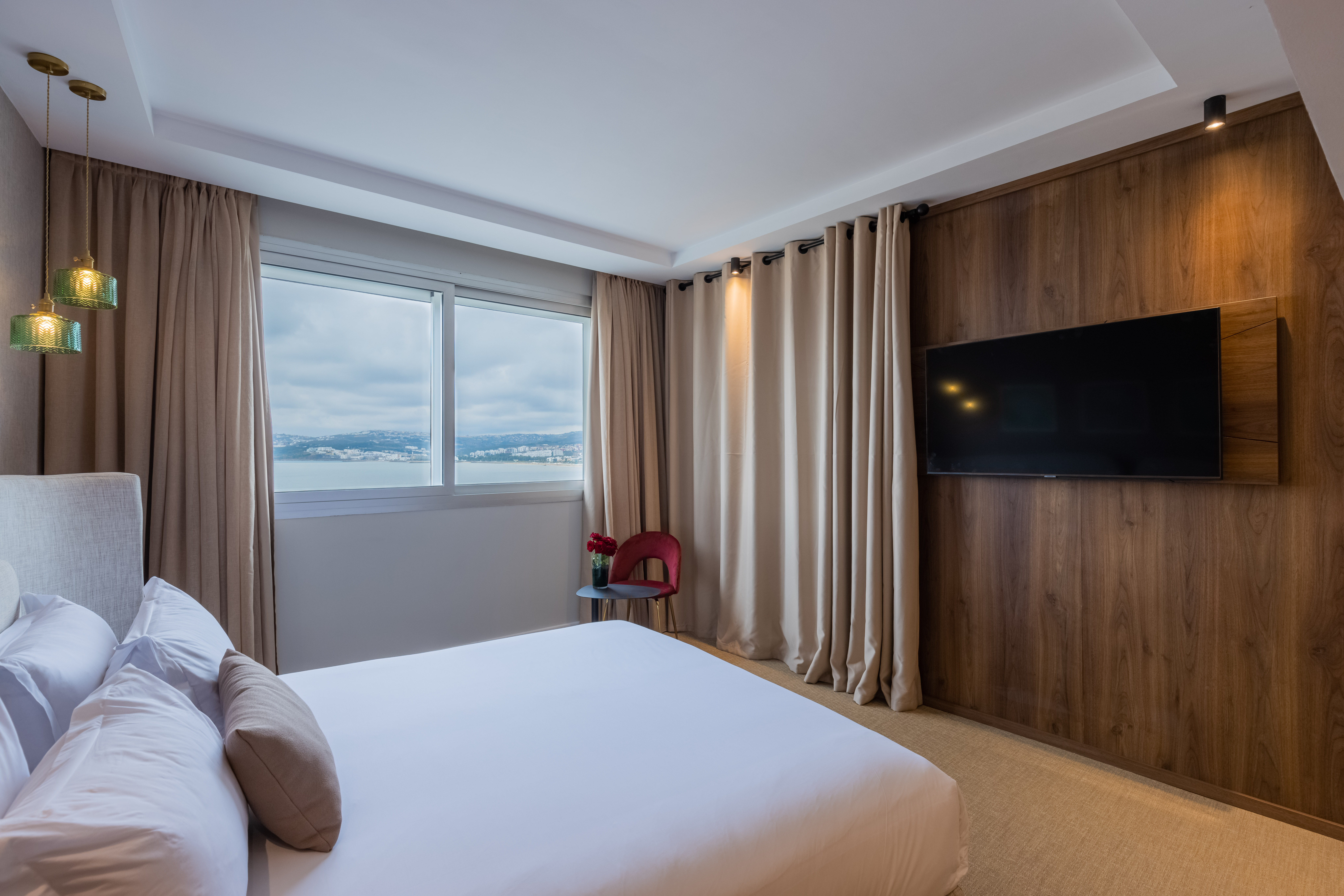 Executive Suite, King Size Bed, Sea View