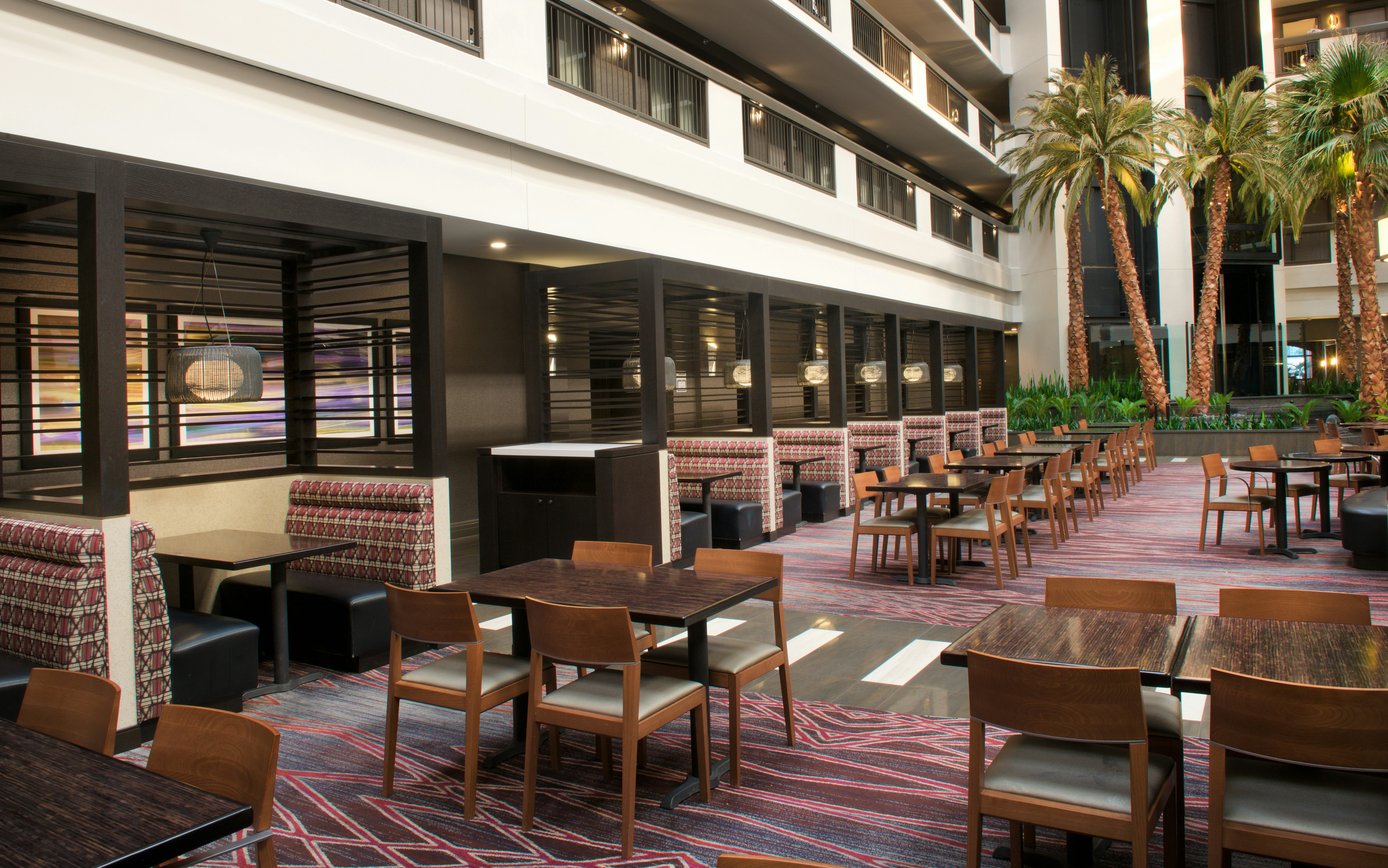 Embassy Suites Las Vegas 44/76
