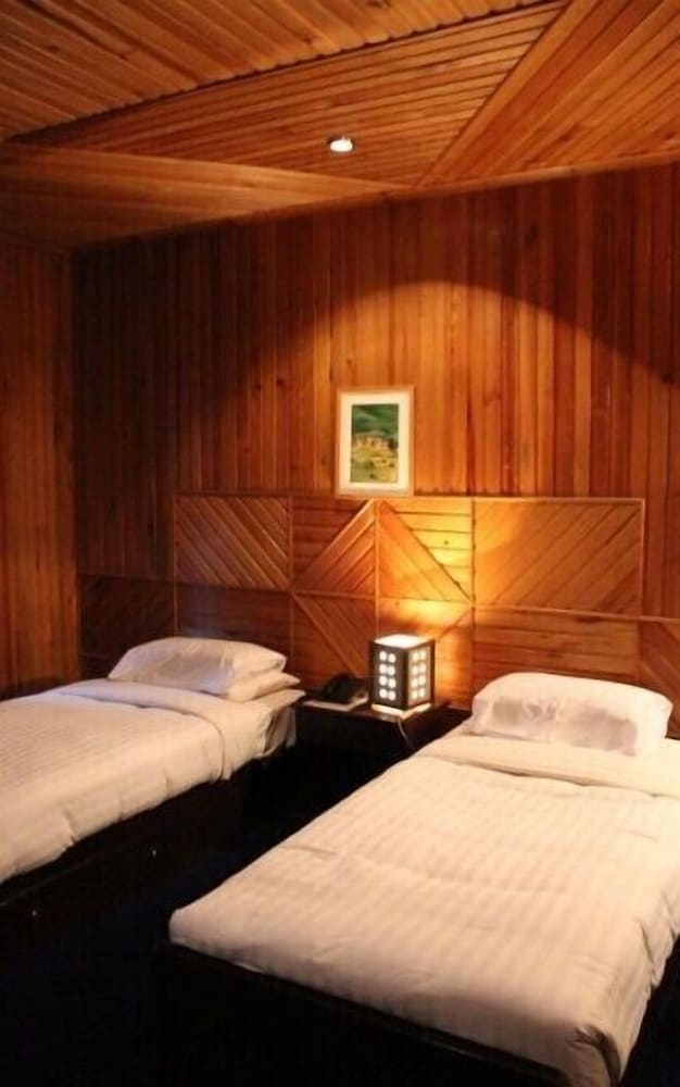 HOTEL OLATHANG 24/43