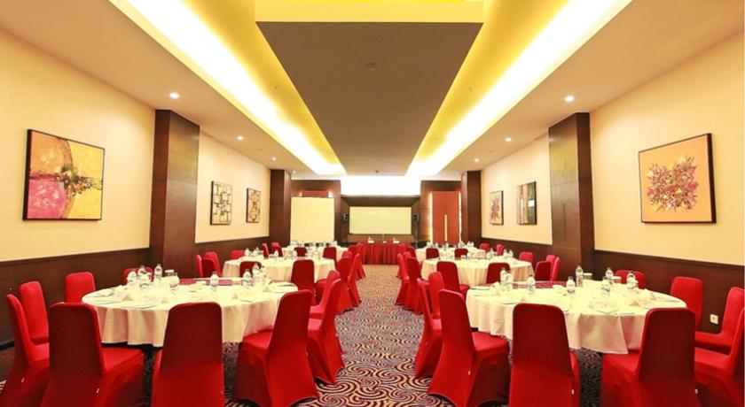 Solo Paragon Hotel And Residences 18/30