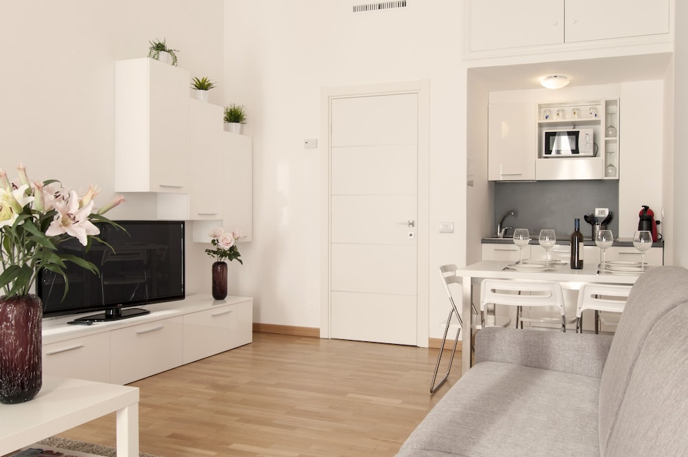 Milan Royal Suites Magenta Luxury Apartments 30/50