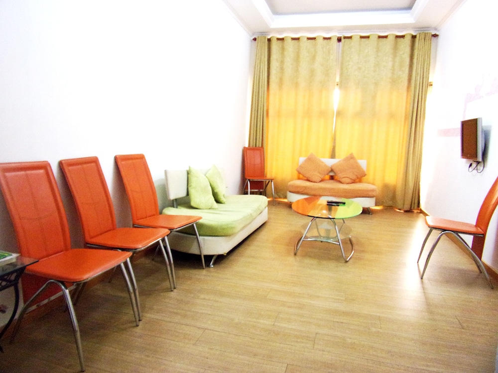 Jess Hotel 15/28