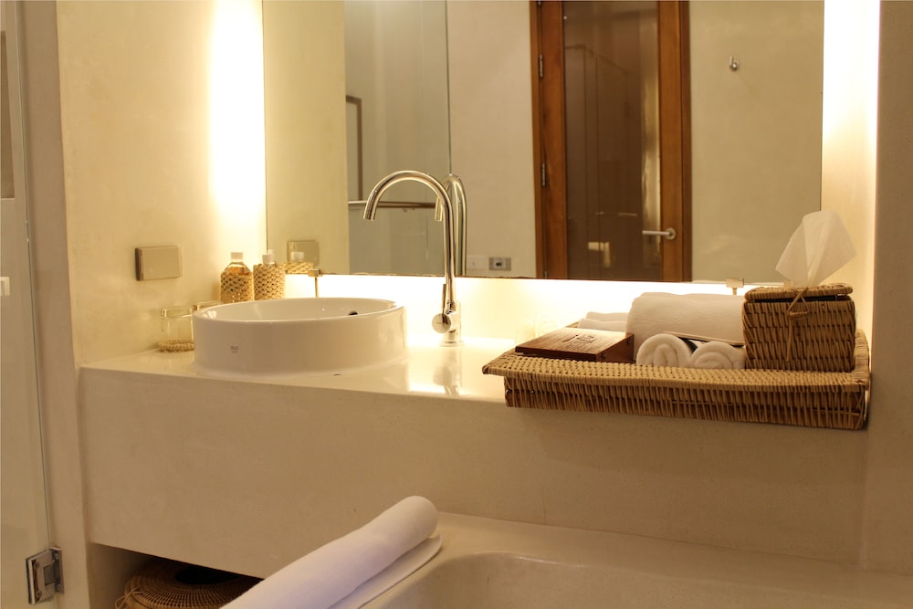Kirimaya Golf Resort and Spa 18/74