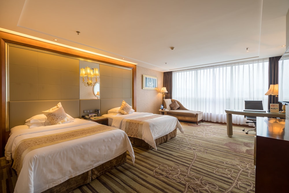 Sunshine Hotel Zhangjiajie 30/75