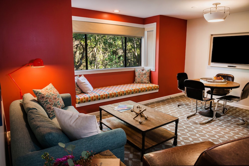 Chaminade Resort and Spa 43/73