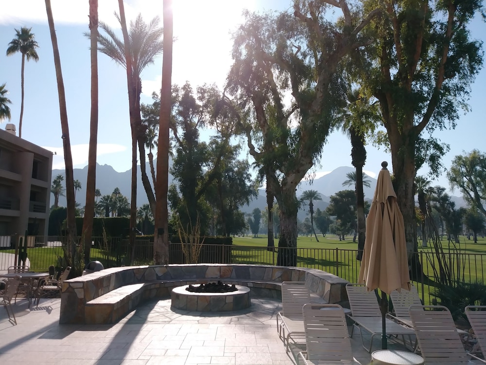 Indian Wells Resort Hotel 7/39