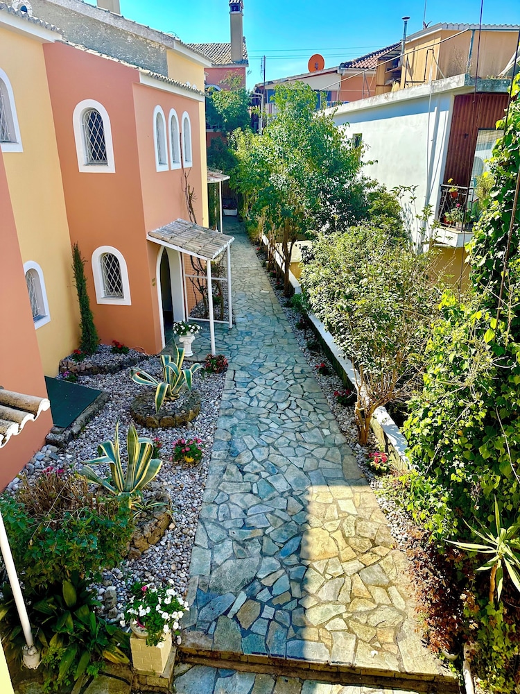 Molfetta Beach Hotel 51/56