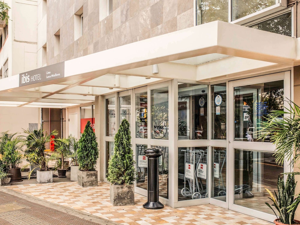 Ibis Larco Miraflores 2/49
