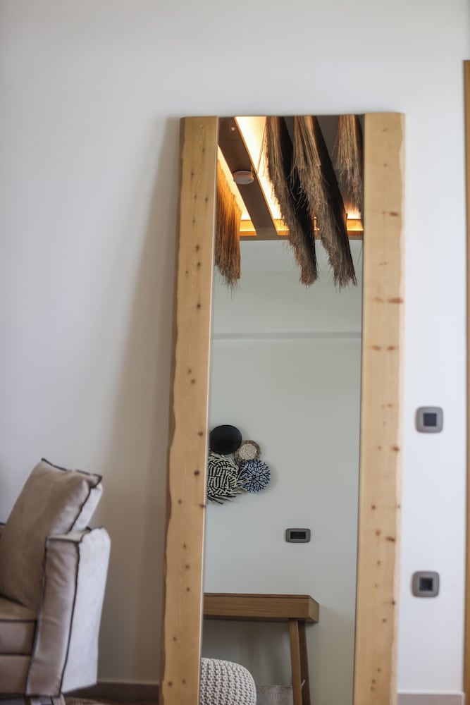Life Suites 18/41