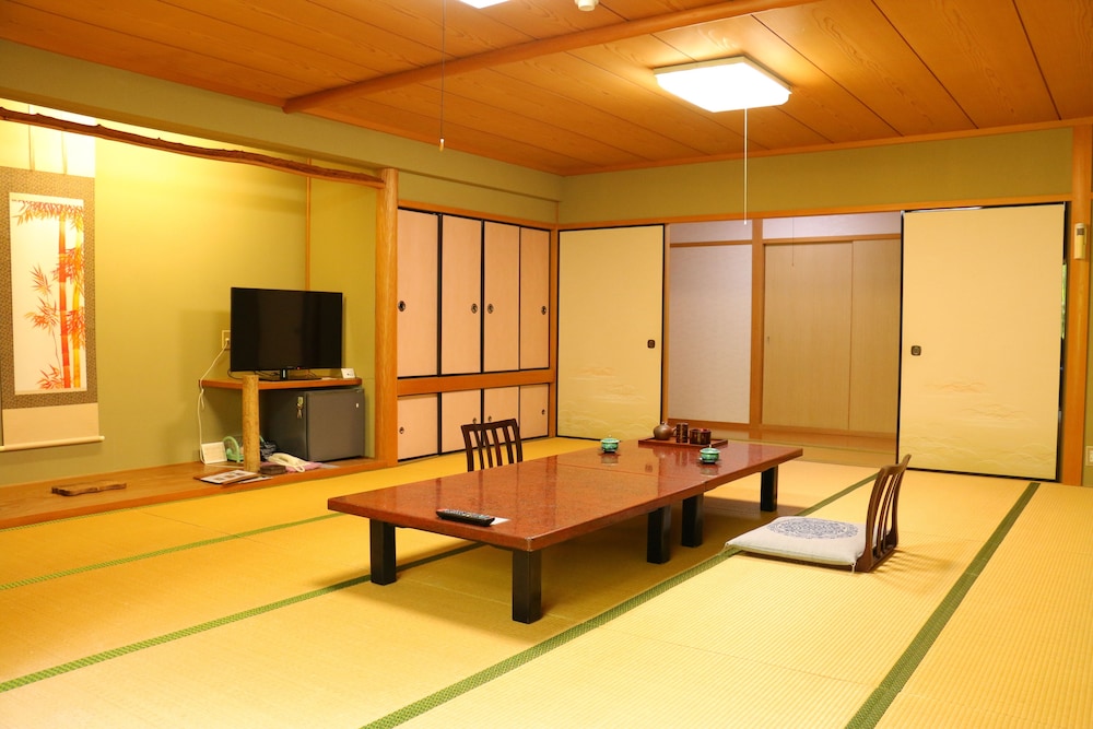 Yoshinoso Yukawaya 43/65