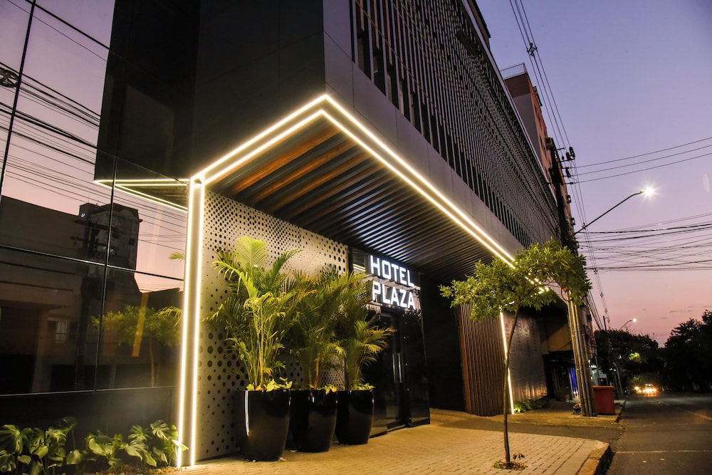 HOTEL PLAZA CASCAVEL 7/65