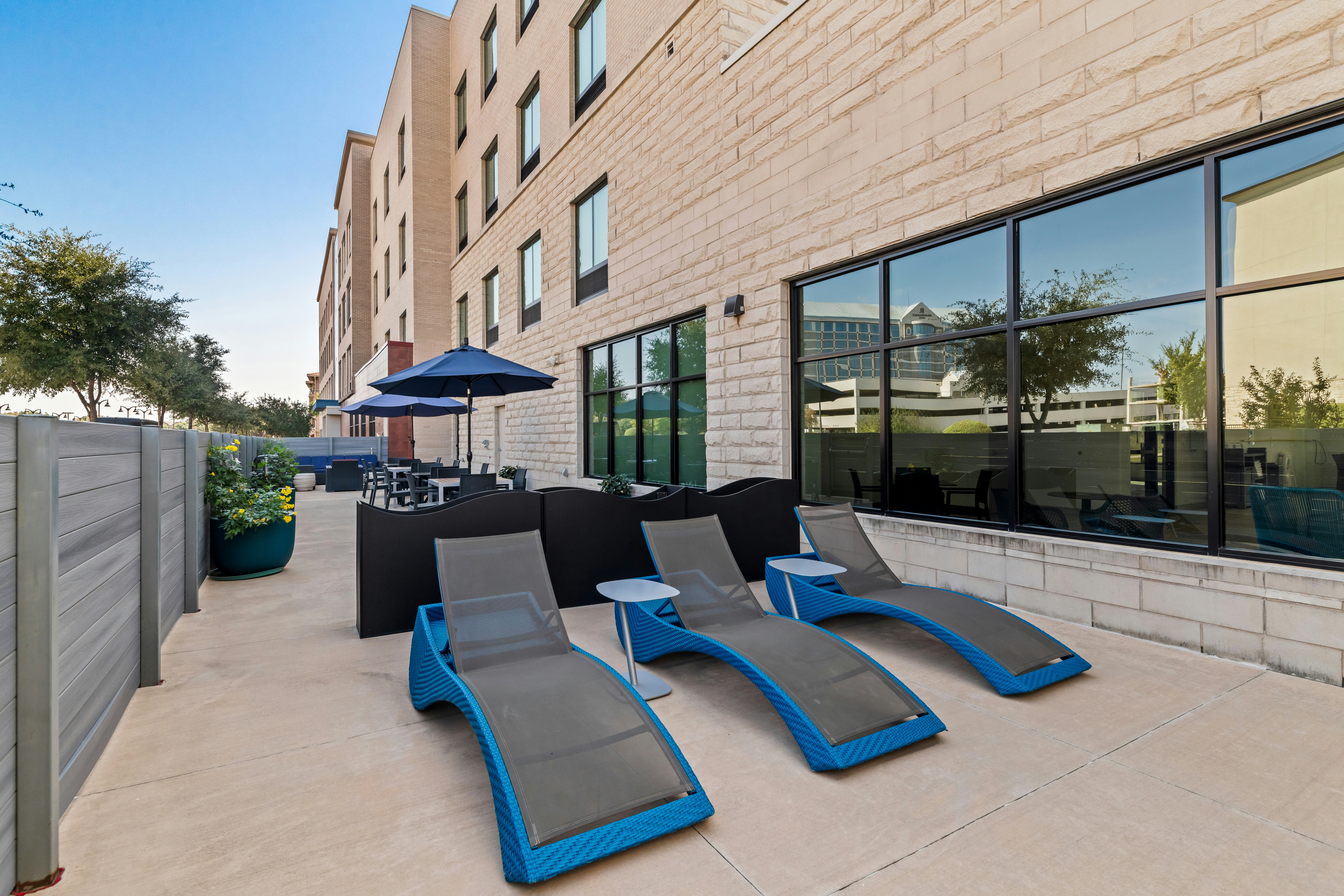Hampton Inn Suites Farmers Branch Dallas Tx 50/54