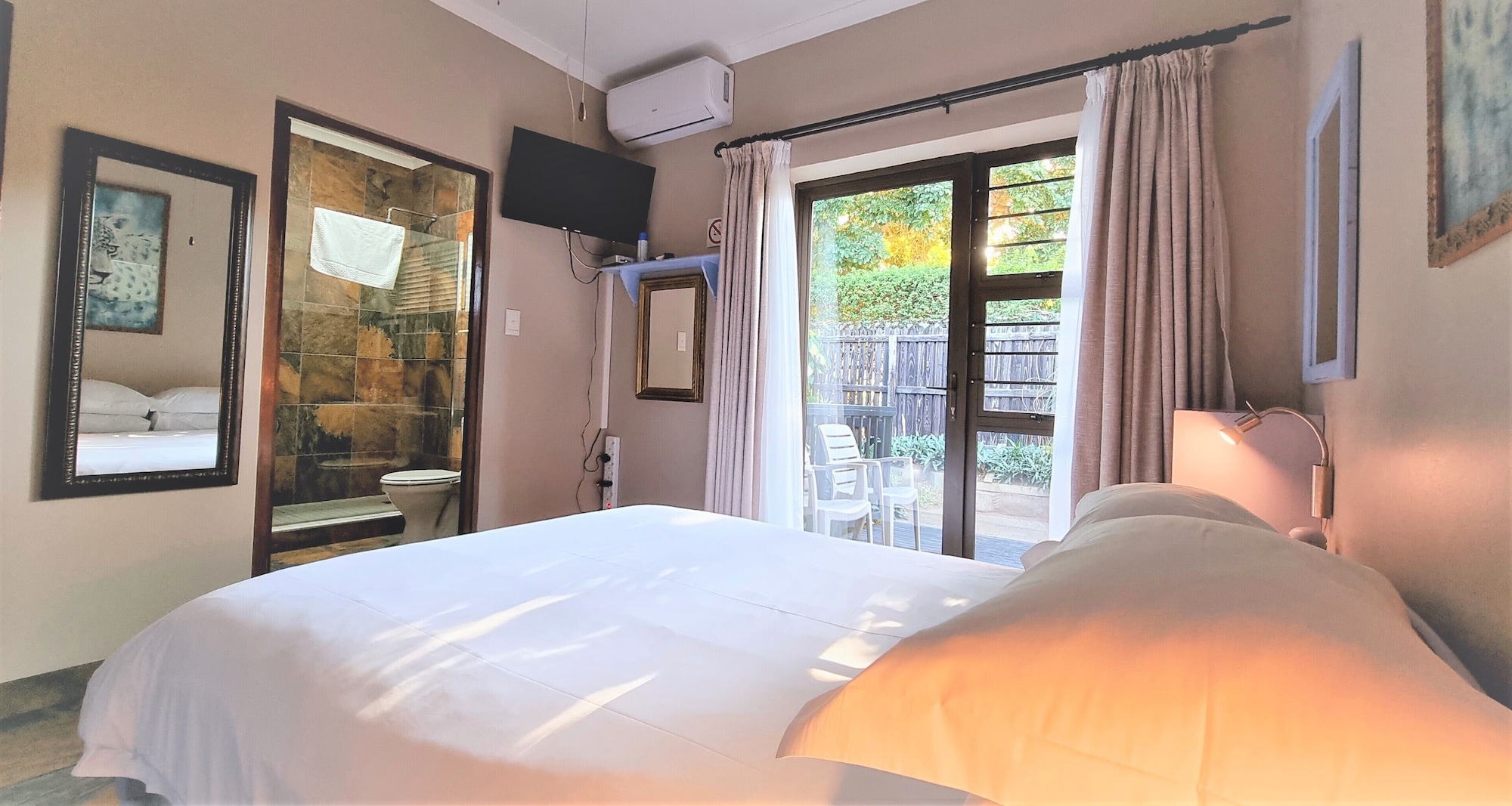 COTTAGE, SUITE, DOUBLE BED