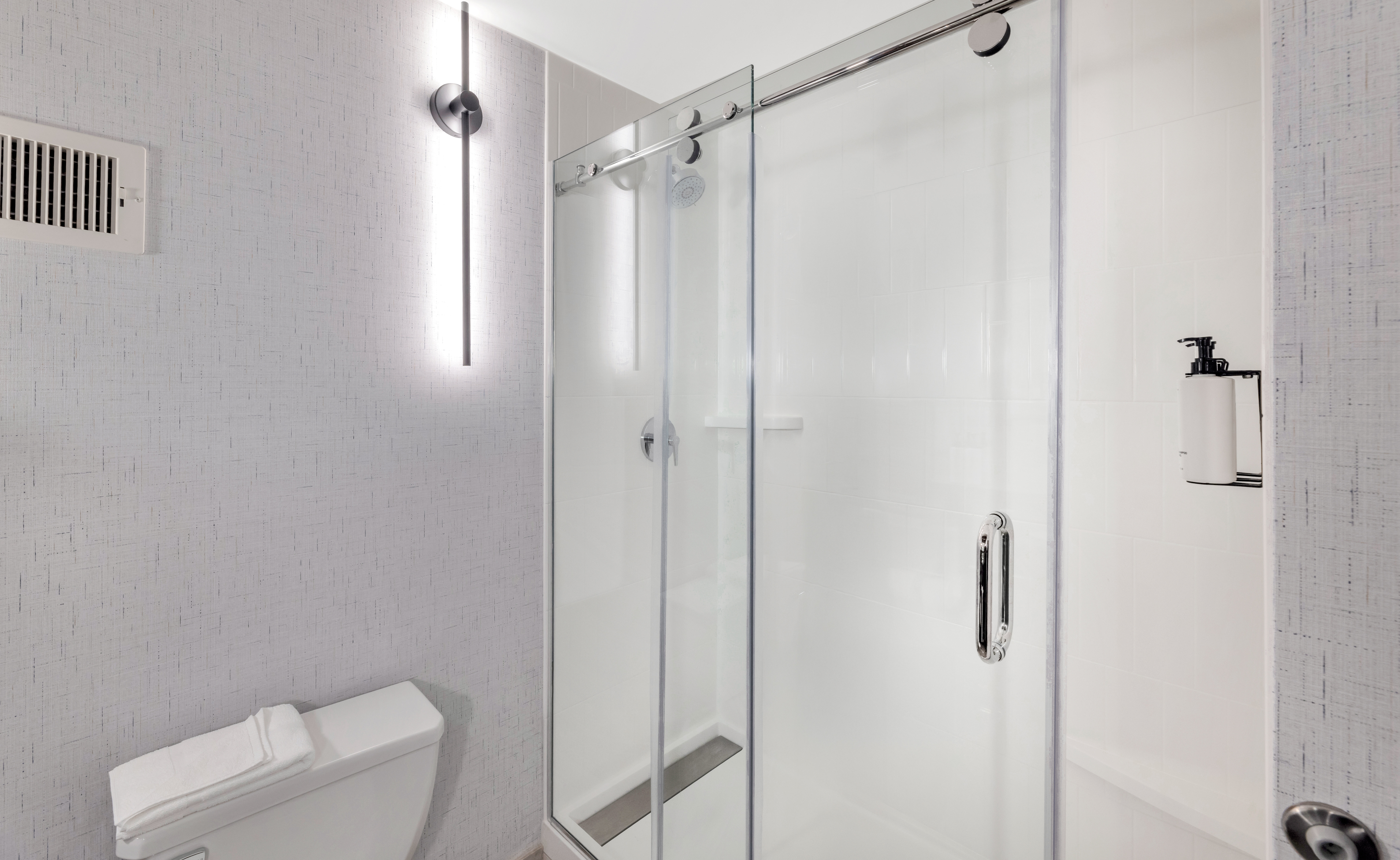 Crowne Plaza Foster City San Mateo 75/75