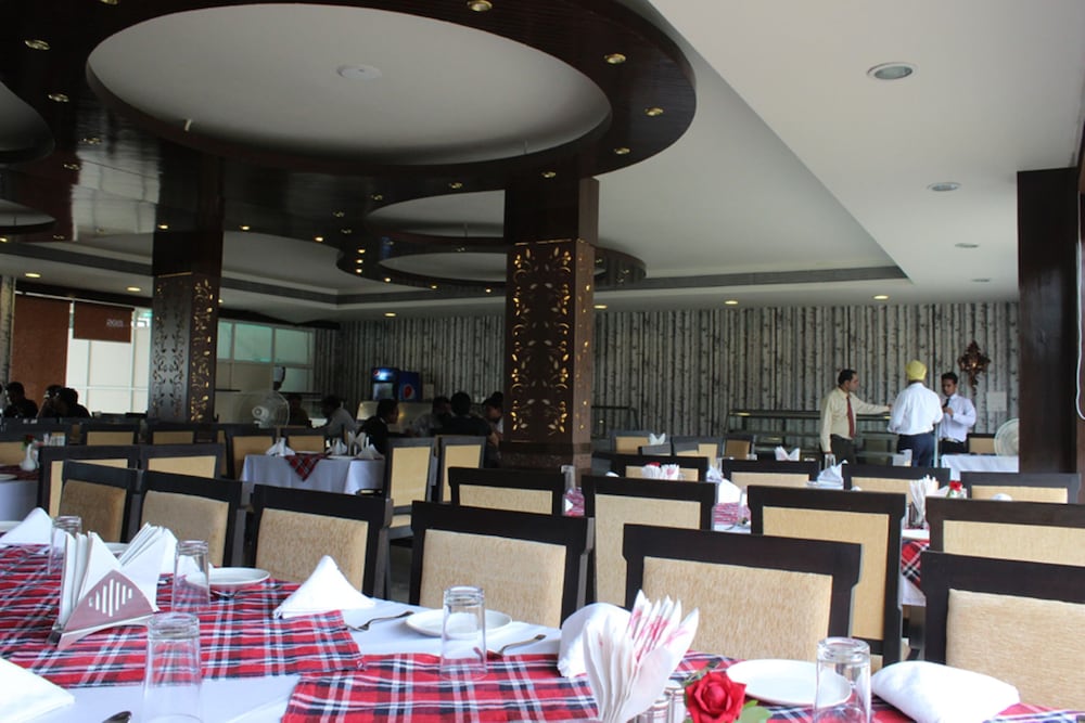 HOTEL SHIV VILAS 22/25