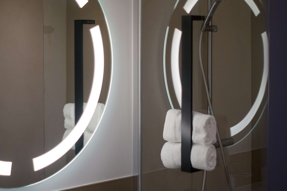Kyriad Prestige Amiens Poulainville Hotel and SPA 14/40
