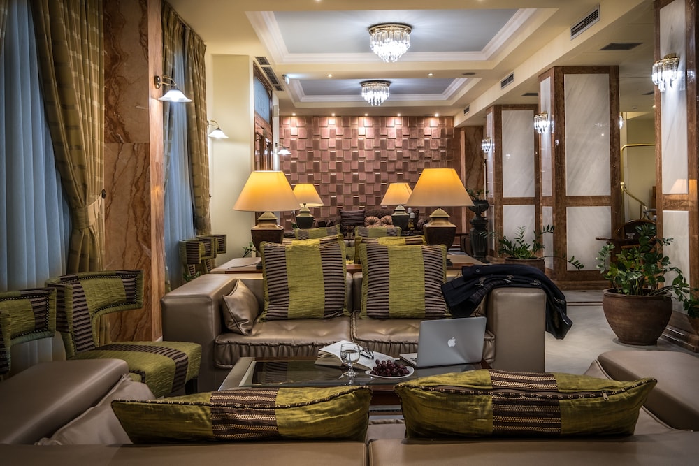 Rex Hotel 36/48